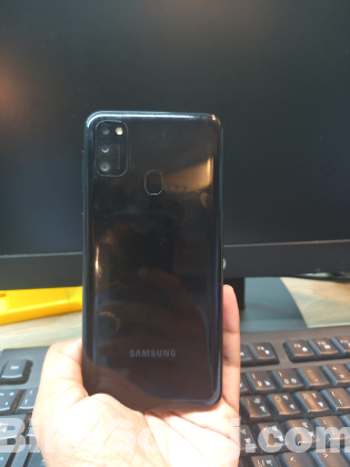 Samsung M21